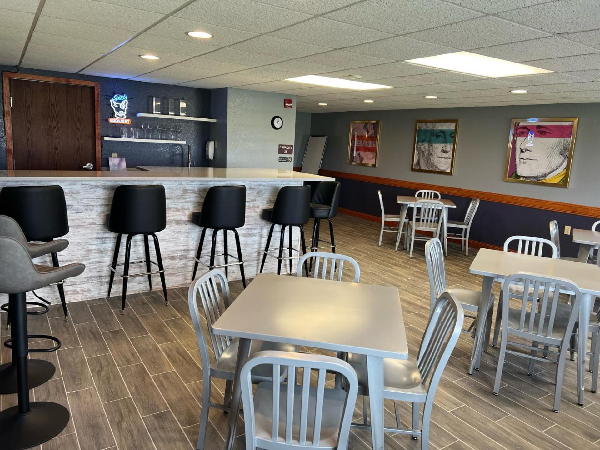 Americinn By Wyndham Manitowoc Eksteriør billede
