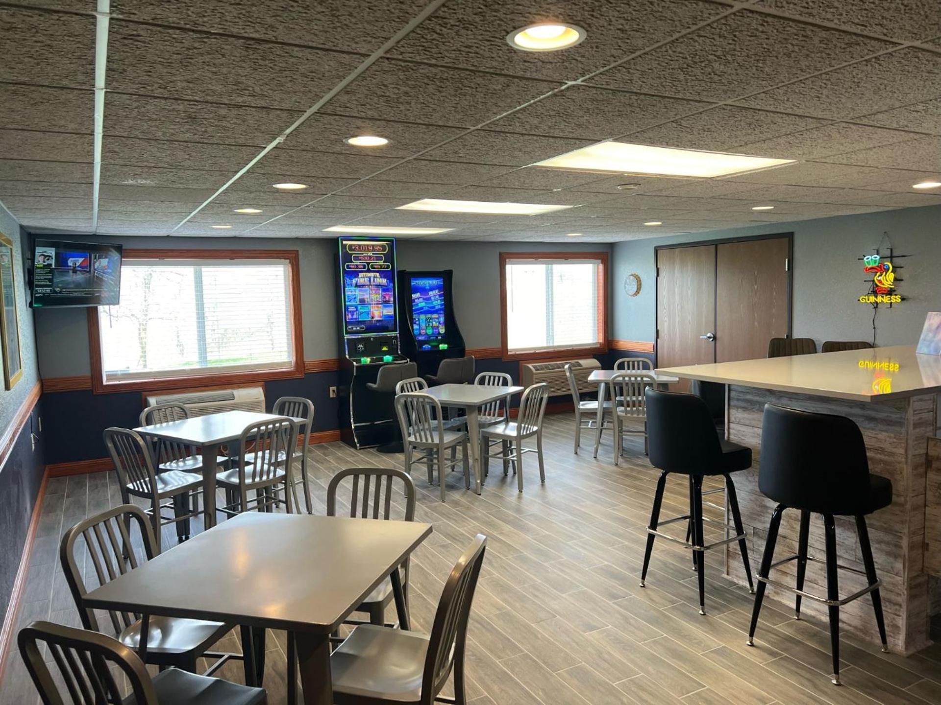 Americinn By Wyndham Manitowoc Eksteriør billede
