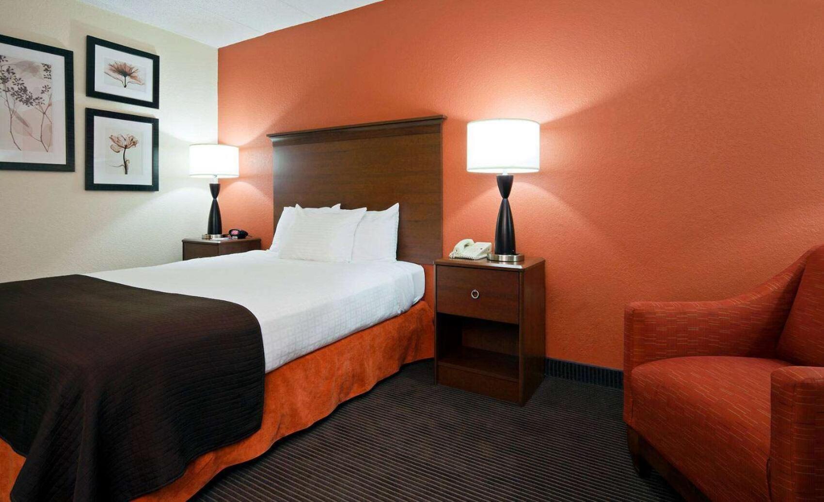 Americinn By Wyndham Manitowoc Eksteriør billede